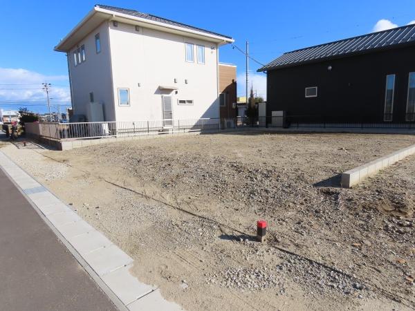 一宮市小赤見字石塔の土地