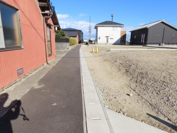 一宮市小赤見字石塔の土地