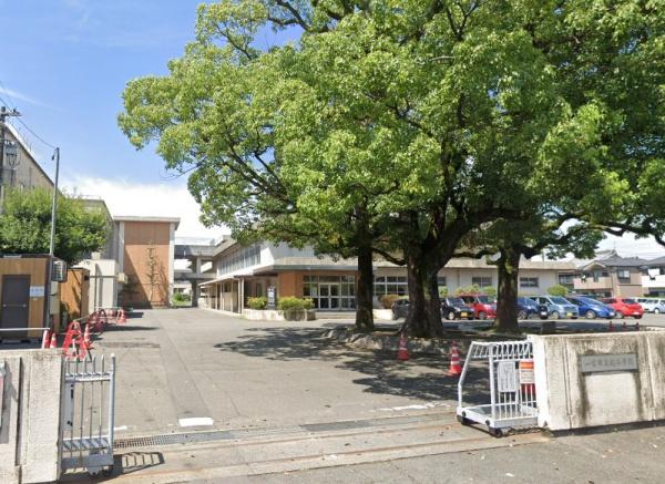 一宮市起字堤町の土地(一宮市立起小学校)