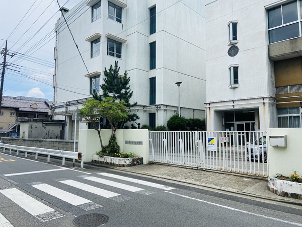 川口市朝日6丁目の中古一戸建て(川口市立朝日西小学校)