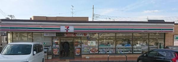 レーベンハイム和光ヒルズ弐番館(セブンイレブン和光下新倉店)