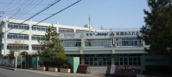 リヴェリエ大宮日進(さいたま市立宮前中学校)