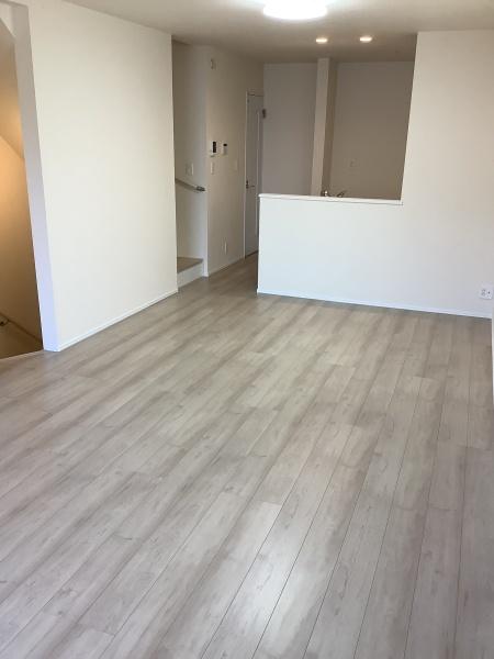 上青木西３丁目戸建