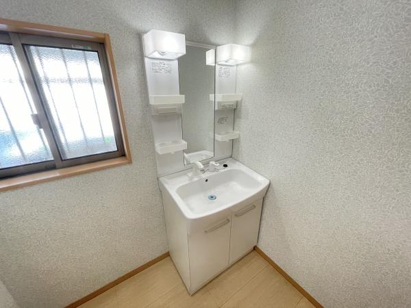 稲沢市梅須賀町東切の中古一戸建て