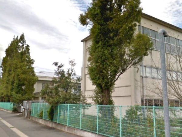 稲沢市北島町2期1号棟(稲沢市立大里中学校)