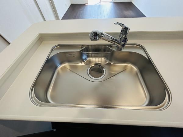 名古屋市港区船頭場2丁目(806)6号棟