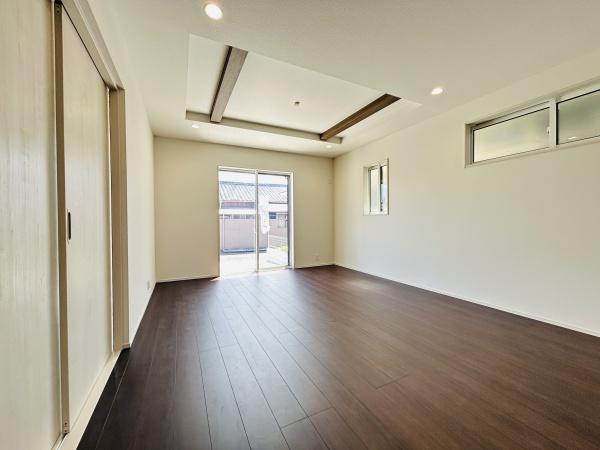 名古屋市港区船頭場2丁目(806)6号棟
