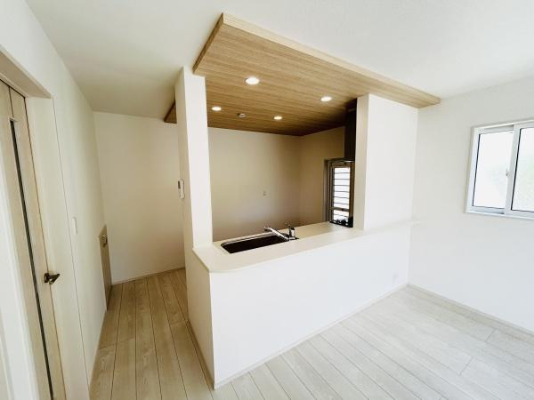 名古屋市港区船頭場2丁目(806)5号棟