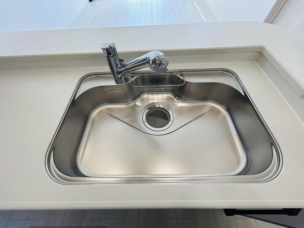 名古屋市港区船頭場2丁目(806)5号棟