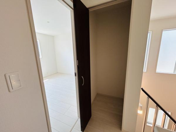 名古屋市港区船頭場2丁目(806)4号棟