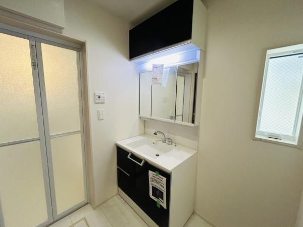 名古屋市港区船頭場2丁目(806)4号棟