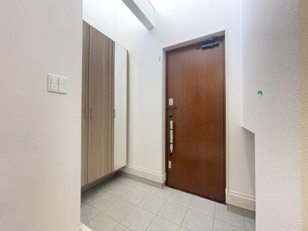 高浜市向山町1丁目1号棟