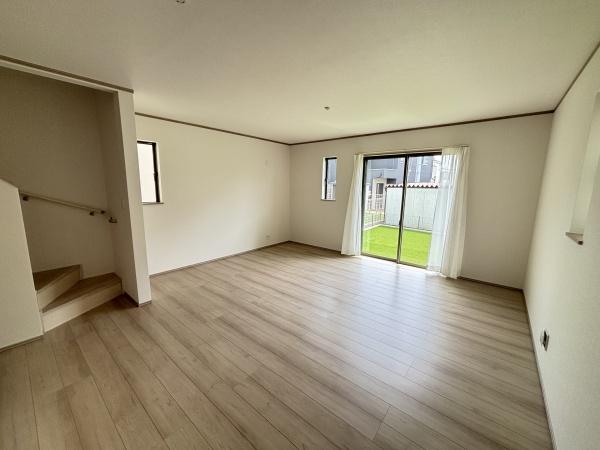 みよし市三好町西ノ木戸2号棟