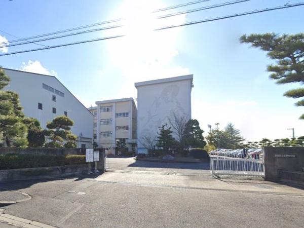 豊田市宝来町1号棟(豊田市立美里中学校)
