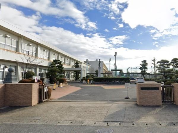 豊田市平芝町1期2号棟(豊田市立崇化館中学校)