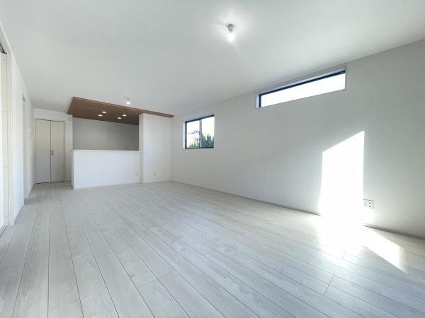みよし市三好町6期2棟2号棟