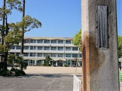 津島市大和町1号棟(津島市立西小学校)