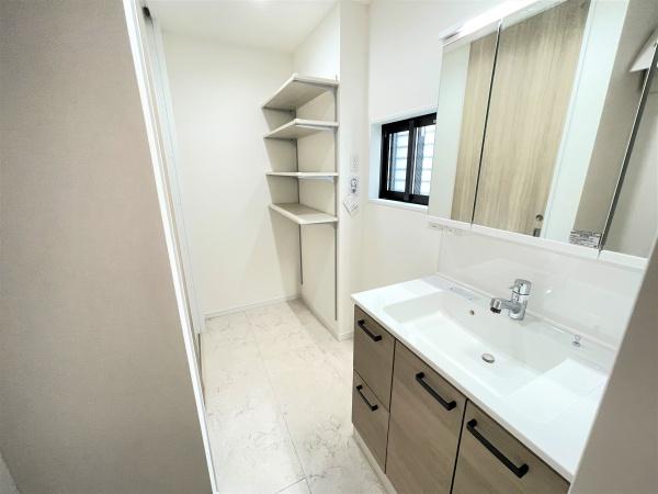 名古屋市熱田区三番町の中古一戸建て