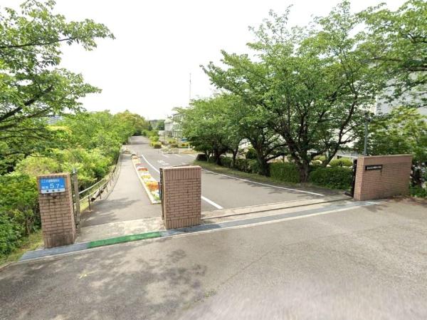 東海市富木島町23ー1期2号棟(東海市立明倫小学校)