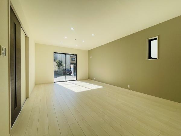 【4号棟】中川区本前田町全5棟