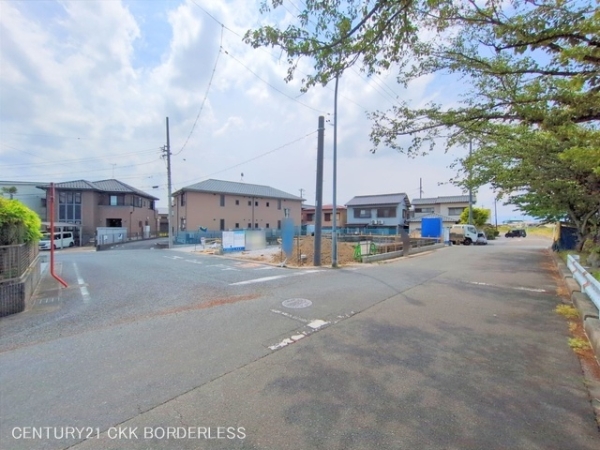 稲沢市平和町西光坊宮西1号棟