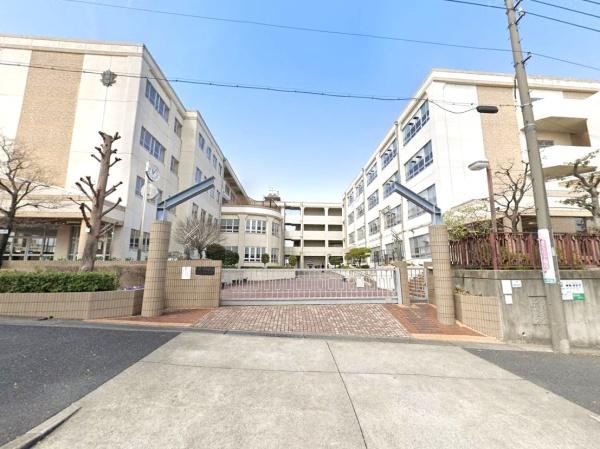 緑区鳴海町3期8号棟(名古屋市立左京山中学校)