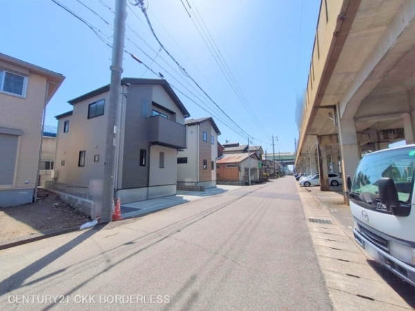 春日井市花長町１丁目の新築一戸建