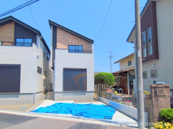 春日井市六軒屋町字水附の新築一戸建