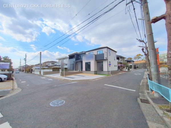 春日井市岩成台１０丁目の新築一戸建