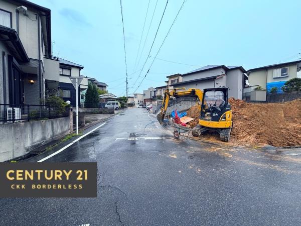 愛知郡東郷町白鳥3丁目1号棟