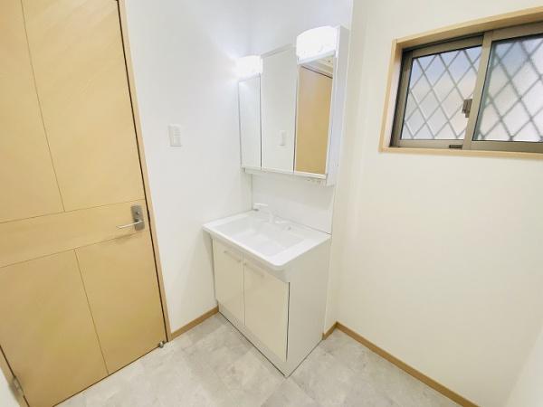 東海市荒尾町細高根の中古一戸建て