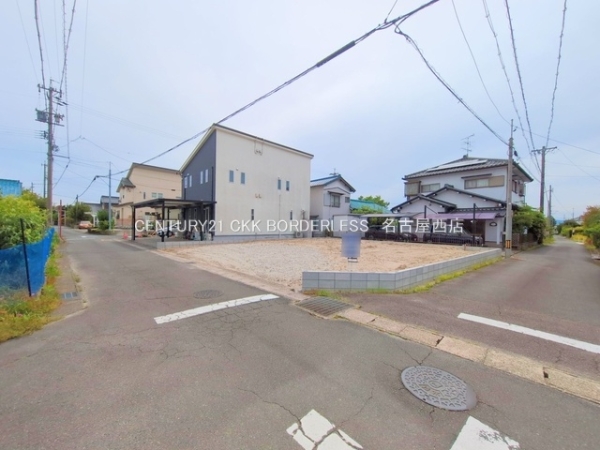 稲沢市平和町城西の新築一戸建