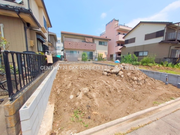 名古屋市中川区東春田２丁目の新築一戸建