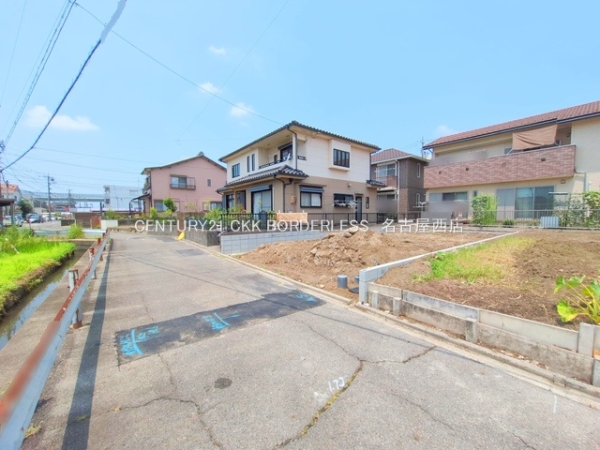 名古屋市中川区東春田２丁目の新築一戸建