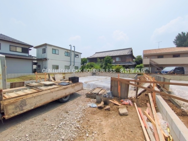 稲沢市平和町西光坊大門北の新築一戸建