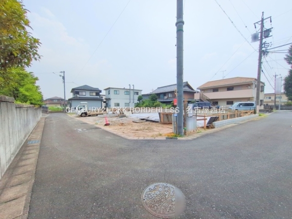 稲沢市平和町西光坊大門北の新築一戸建