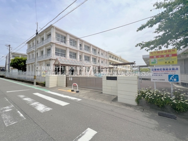 津島市中野町の新築一戸建(津島市立南小学校)