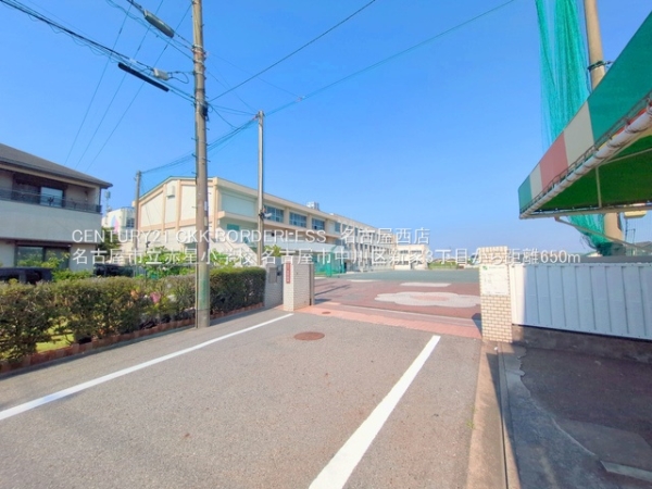 名古屋市中川区新家3丁目の中古一戸建て(名古屋市立赤星小学校)