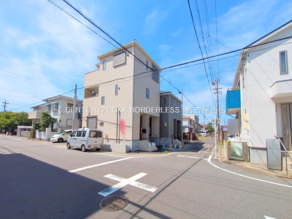 名古屋市中川区中野新町３丁目の新築一戸建