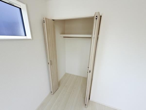愛西市渕高町四ノ割1号棟
