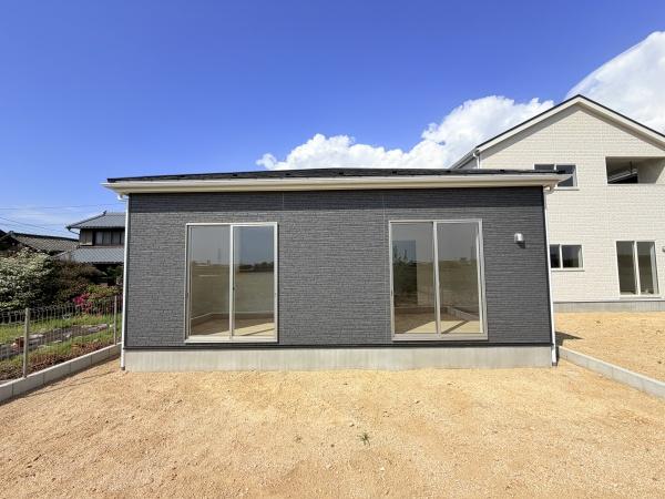 愛西市落合町第1　全4棟1号棟平屋