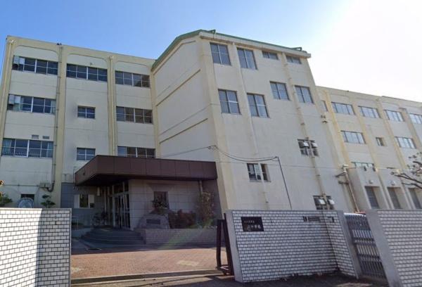北区楠味鋺五丁目8号棟(名古屋市立北中学校)