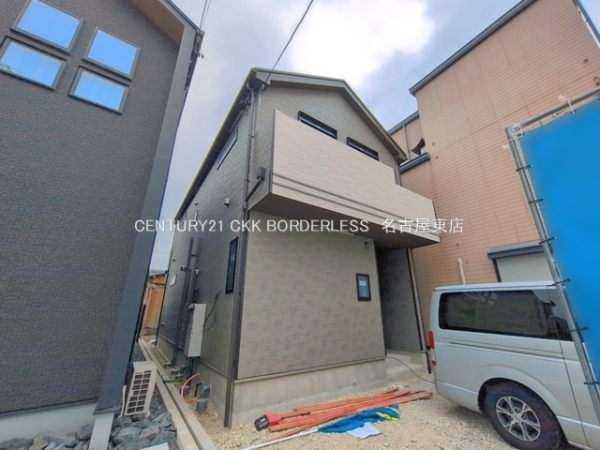 春日井市西本町３丁目の新築一戸建