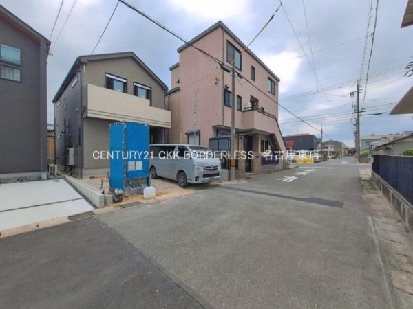 春日井市西本町３丁目の新築一戸建