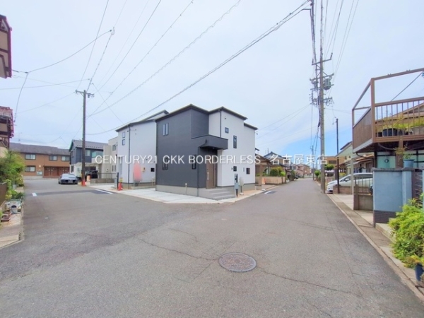 春日井市大手田酉町2棟1号棟