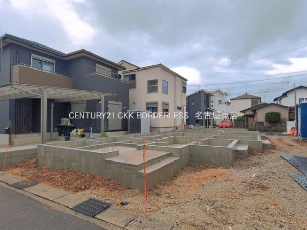 春日井市大手田酉町３丁目の新築一戸建
