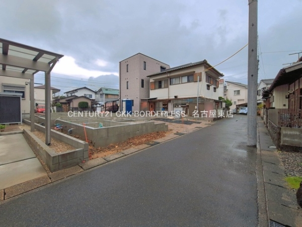 春日井市大手田酉町３丁目の新築一戸建