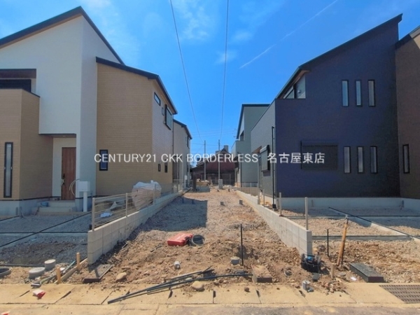 小牧市中央３丁目の新築一戸建