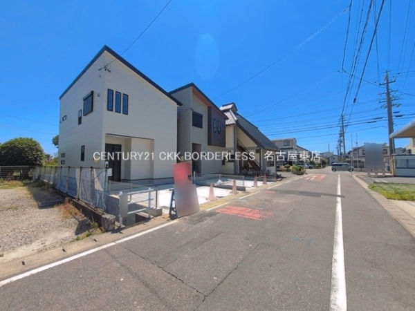 小牧市小牧２丁目の新築一戸建