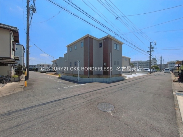 春日井市西高山町３丁目の新築一戸建